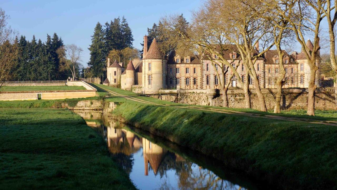 Chateau De La Riviere Bed and Breakfast Pontgouin Buitenkant foto